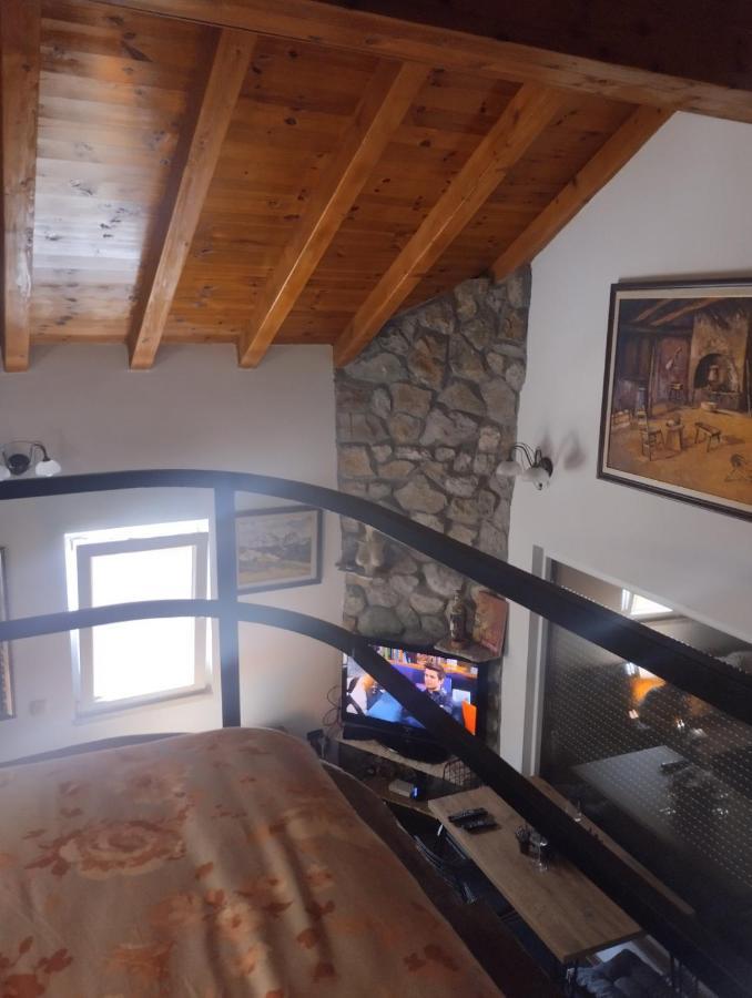 Woodstone Apartman Подгорица Экстерьер фото