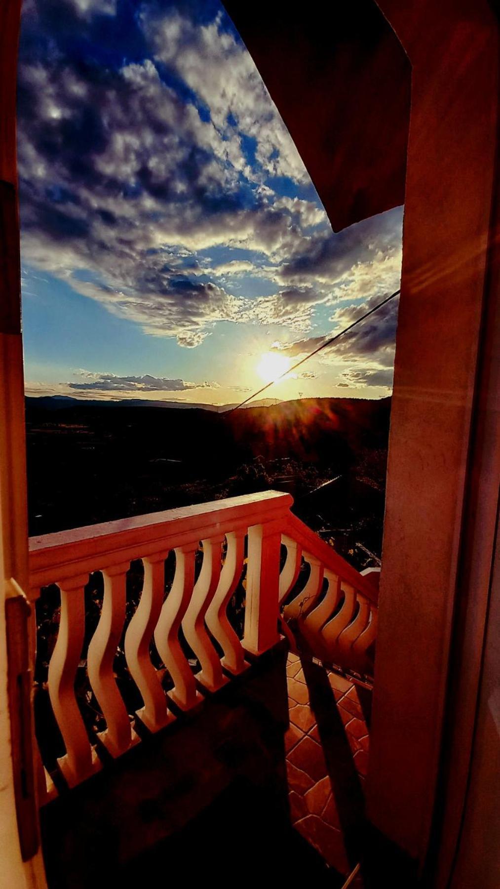Woodstone Apartman Подгорица Экстерьер фото